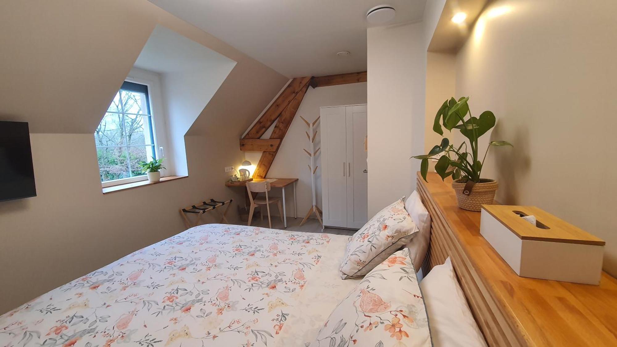 Bed and Breakfast Au Fil De L'Eau La Chapelle-Saint-Aubin Exteriér fotografie